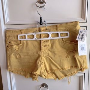 mustard yellow billabong jean shorts